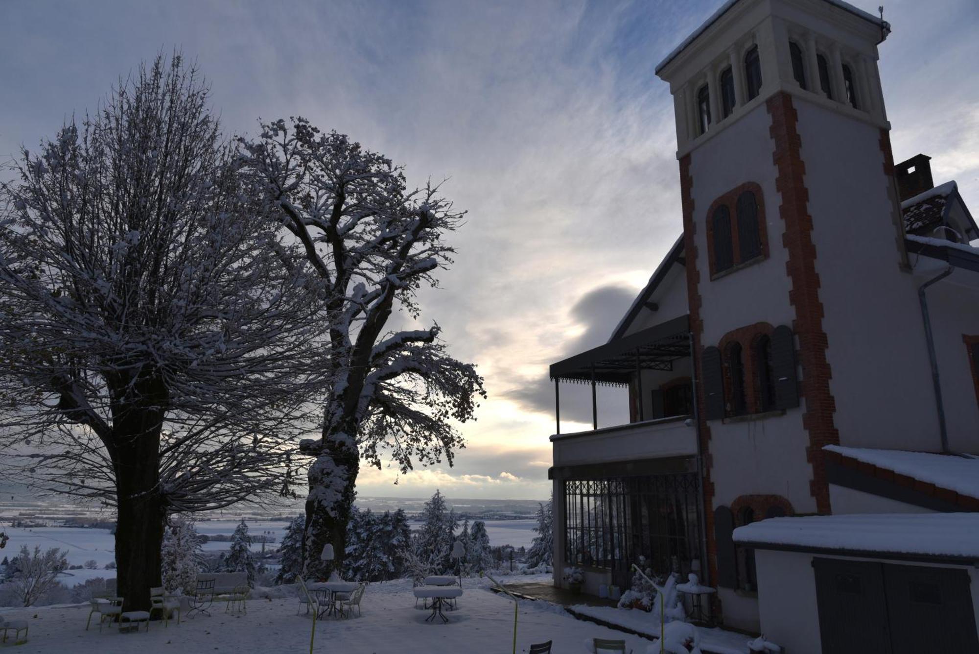 Le Domaine De Dony Villa Balbins Eksteriør bilde